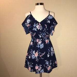 NWOT🌺Floral Mini Wrap Dress